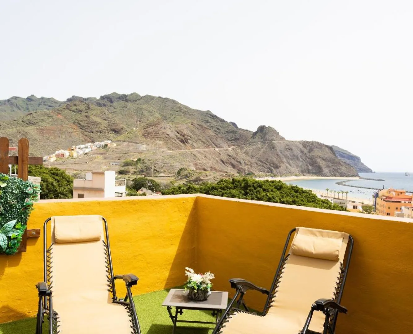 Eden Rentals Serenity Sunscape Penthouse contacts